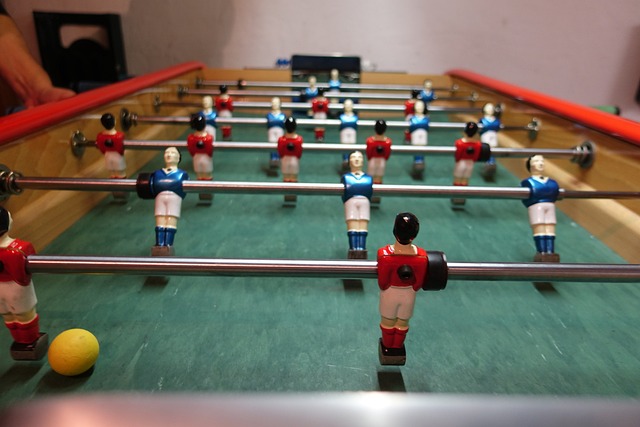 强队竞逐中 强队竞逐中