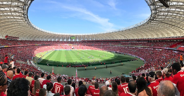 以防守和韧